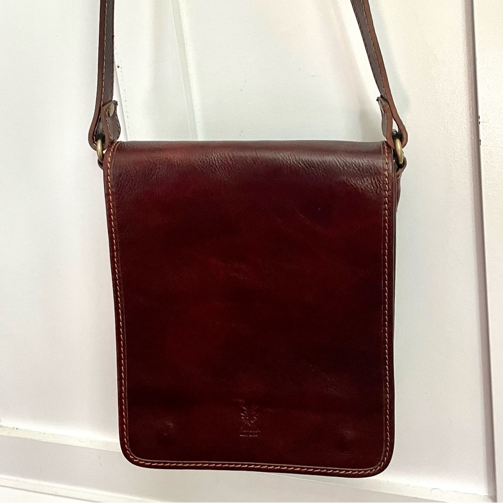 Stunning Italian Leather Crossbody Adjustable Satchel Bag Purse